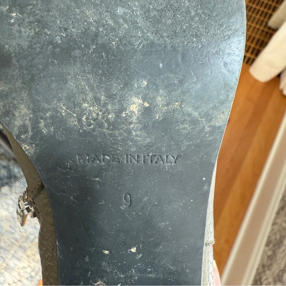 Everlane Leather Gray Ankle Boots with Silver Zipper Size 9 - Picture 8 of 8